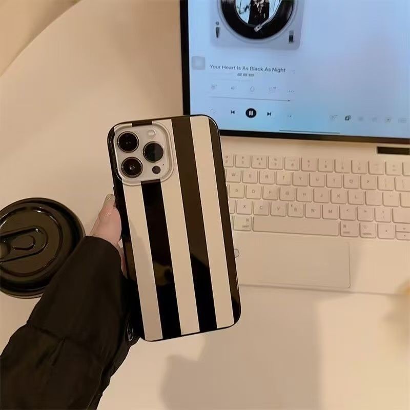 Small Niche Fresh Art Design W - Phone Cases Drawing recension och pris