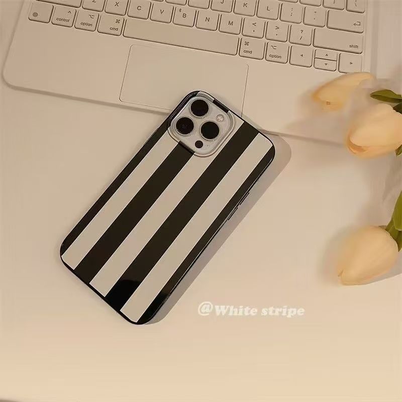 Small Niche Fresh Art Design W - Phone Cases Drawing recension och pris