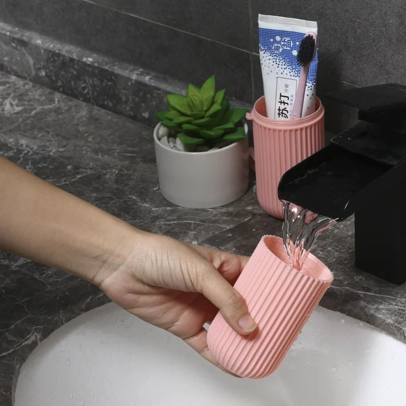 Portable Toothbrush Toothpaste - Phone Cases The Dairy recension och pris